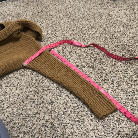 Urban Outfitters Kimchi Blue Cardigan Sweater Size Small Golden Brown Rib Knit - Picture 9 of 9